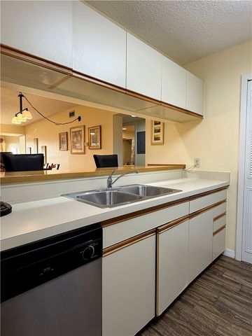 42 Plantation Drive 103, Vero Beach, FL 32966