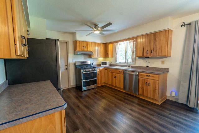 4710 W Greenfield Road, Janesville, WI 53548