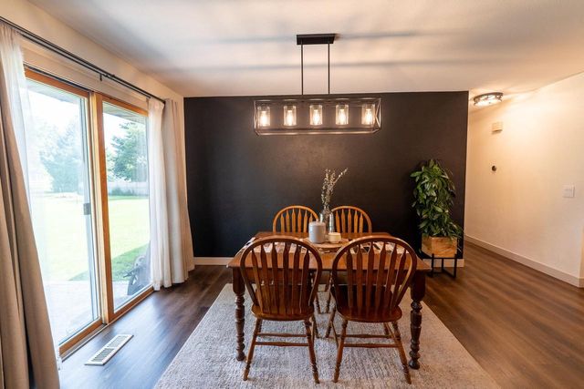 4710 W Greenfield Road, Janesville, WI 53548