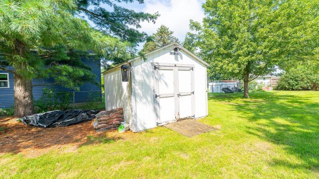 4710 W Greenfield Road, Janesville, WI 53548