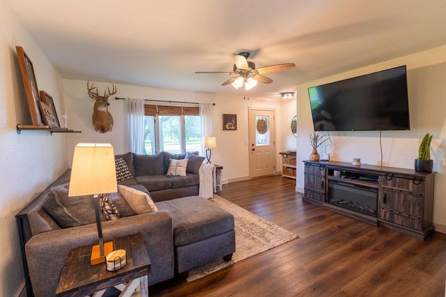 4710 W Greenfield Road, Janesville, WI 53548