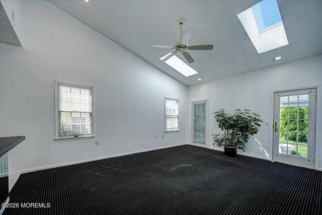 17 Umberland Place, Monroe, NJ 08831