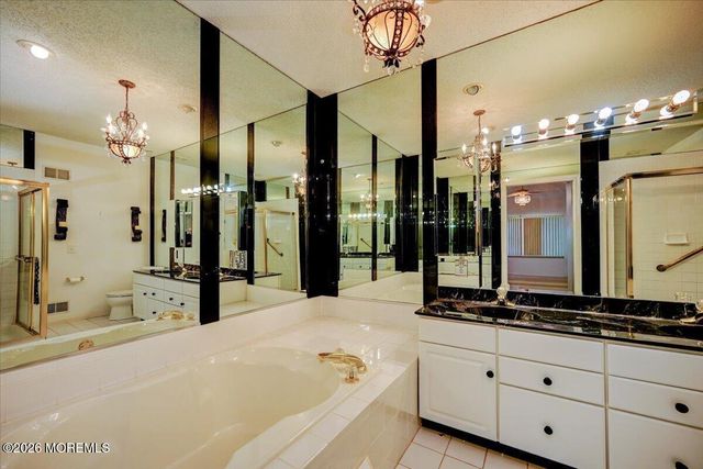 17 Umberland Place, Monroe, NJ 08831