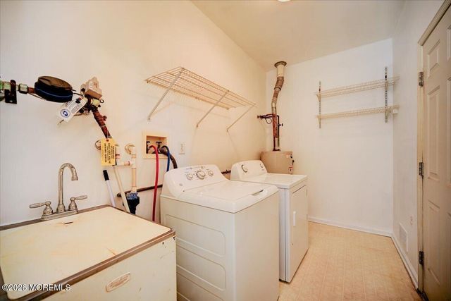 17 Umberland Place, Monroe, NJ 08831