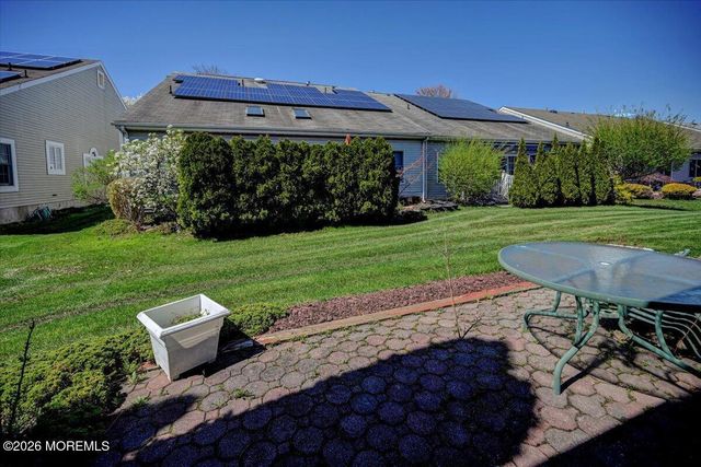 17 Umberland Place, Monroe, NJ 08831