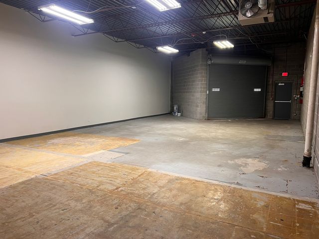 2095 Stonington Avenue, Hoffman Estates, IL 60169