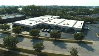 2095 Stonington Avenue, Hoffman Estates, IL 60169