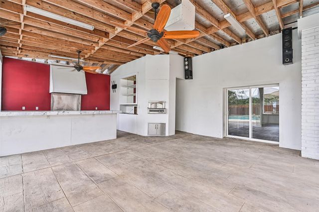 9322 Petersham Drive, Houston, TX 77031