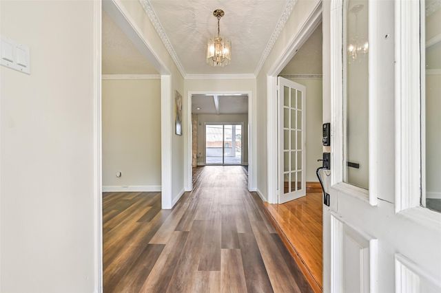 9322 Petersham Drive, Houston, TX 77031