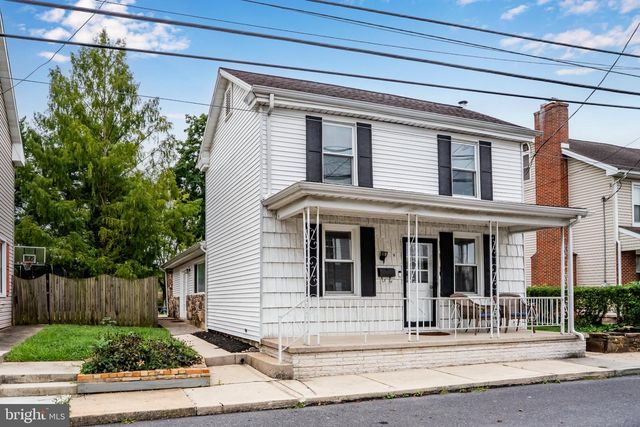 14 E GREEN ST, Shiremanstown, PA 17011