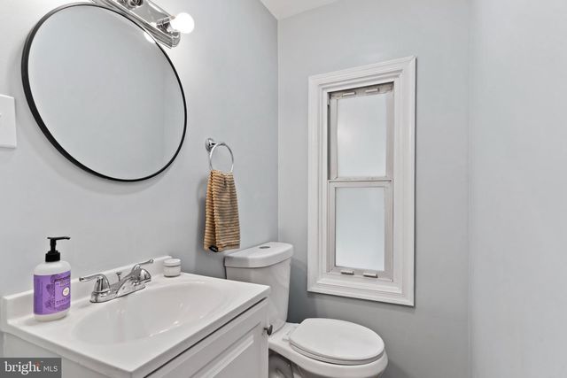 14 E GREEN ST, Shiremanstown, PA 17011