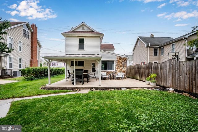 14 E GREEN ST, Shiremanstown, PA 17011