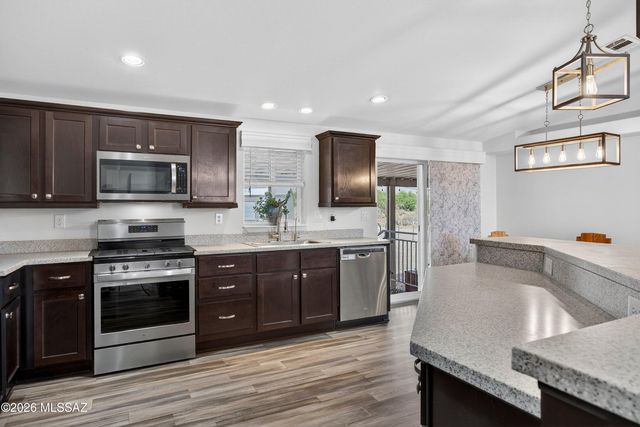 19057 E Skylar Way, Vail, AZ 85641