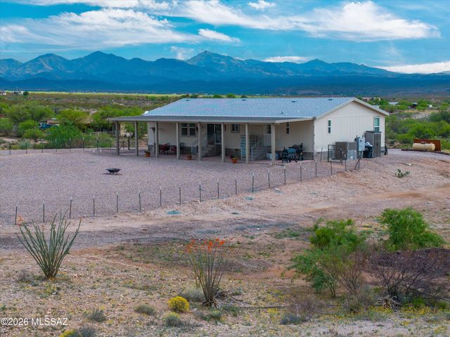 19057 E Skylar Way, Vail, AZ 85641