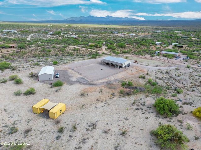 19057 E Skylar Way, Vail, AZ 85641