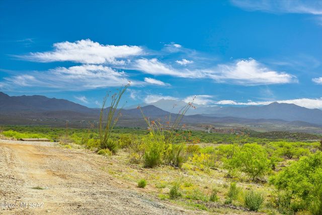 19057 E Skylar Way, Vail, AZ 85641