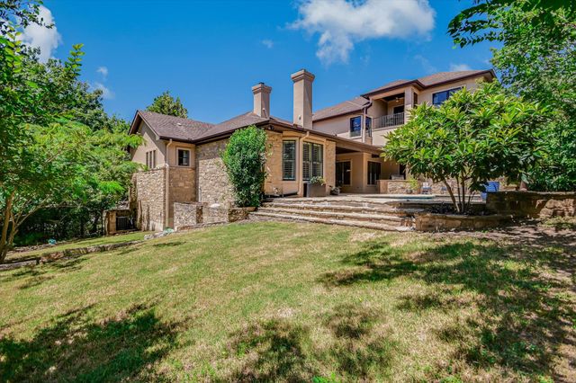 1402 Barclay DR E, Austin, TX 78746