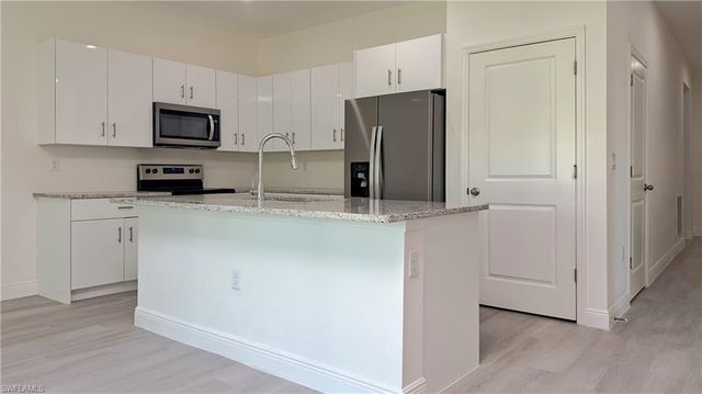 9020 Green CIR, Labelle, FL 33935