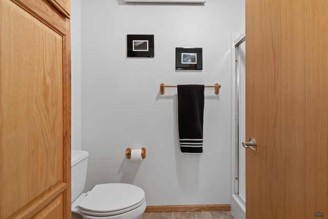 251 DESPERADO LN, Custer, SD 57730