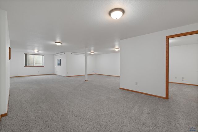 251 DESPERADO LN, Custer, SD 57730