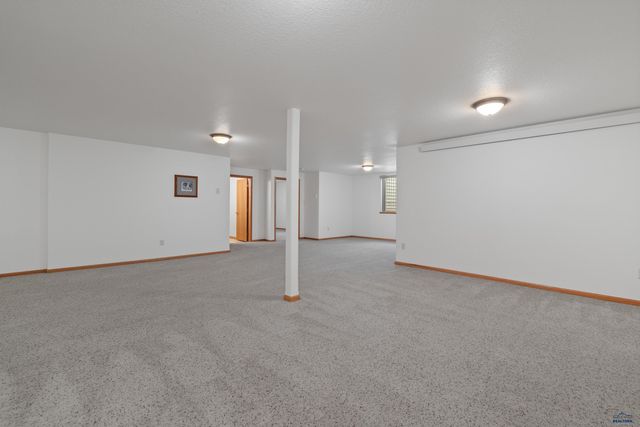 251 DESPERADO LN, Custer, SD 57730
