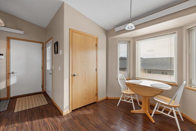 251 DESPERADO LN, Custer, SD 57730