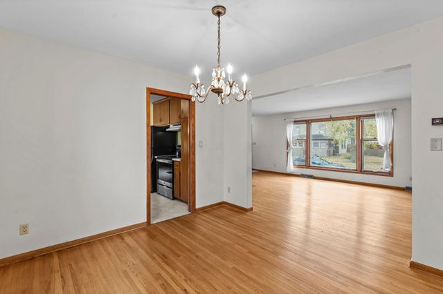 1045 Euclid Street, Saint Paul, MN 55106