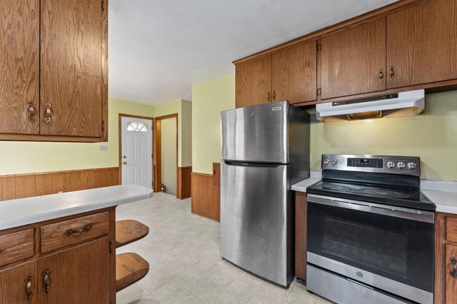 1045 Euclid Street, Saint Paul, MN 55106