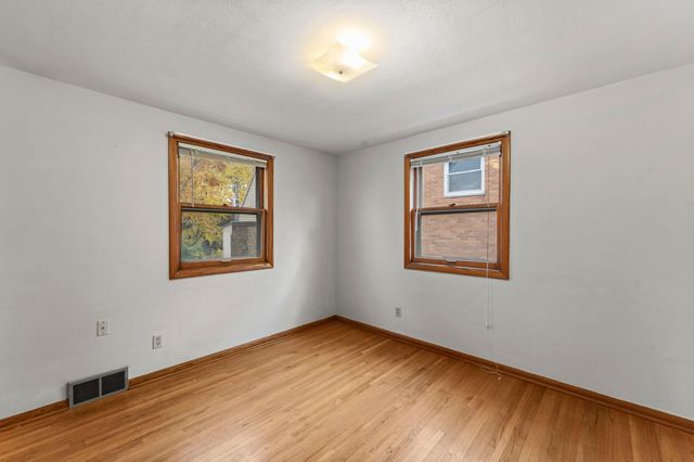 1045 Euclid Street, Saint Paul, MN 55106