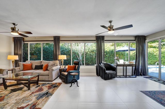 2649 NE 27th Terrace, Fort Lauderdale, FL 33306