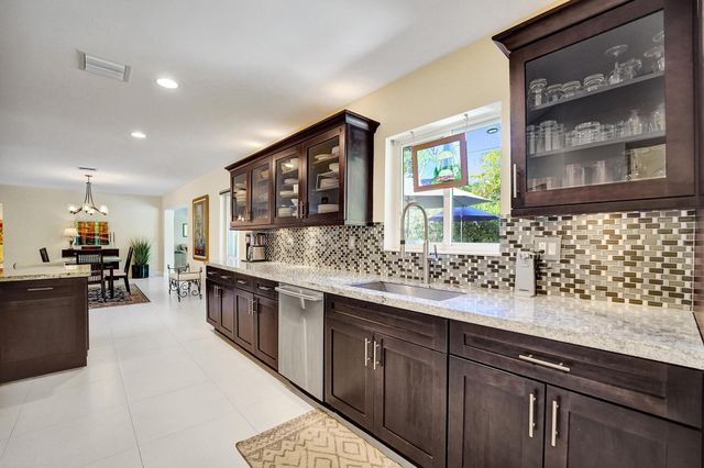 2649 NE 27th Terrace, Fort Lauderdale, FL 33306