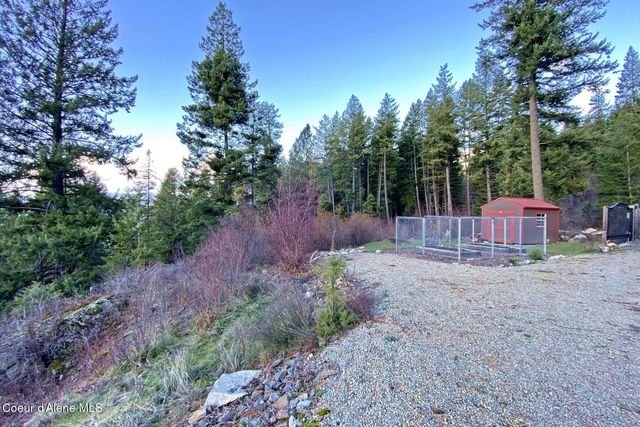 150 Castle Crest, Hope, ID 83836