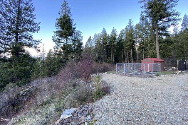 150 Castle Crest, Hope, ID 83836