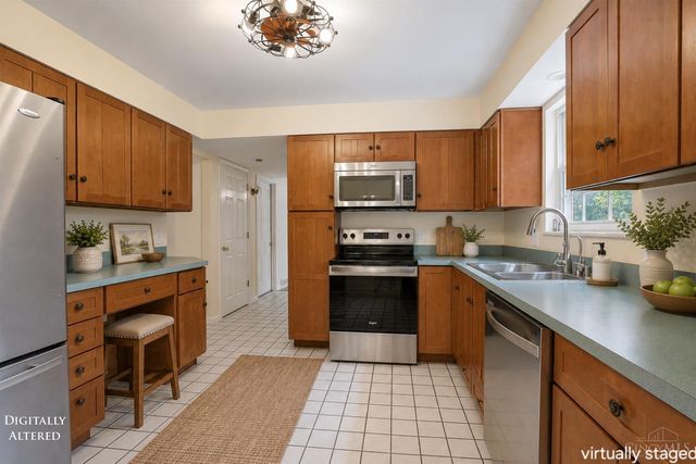 6993 E Galbraith Road, Madeira, OH 45243