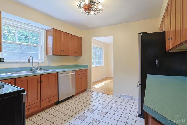 6993 E Galbraith Road, Madeira, OH 45243