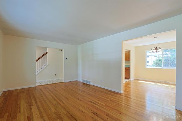 6993 E Galbraith Road, Madeira, OH 45243