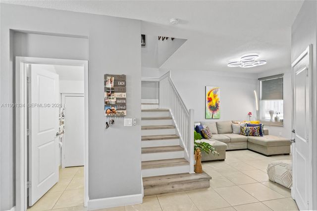 4910 NW 48th Ter, Tamarac, FL 33319