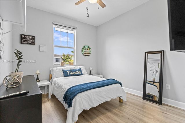 4910 NW 48th Ter, Tamarac, FL 33319