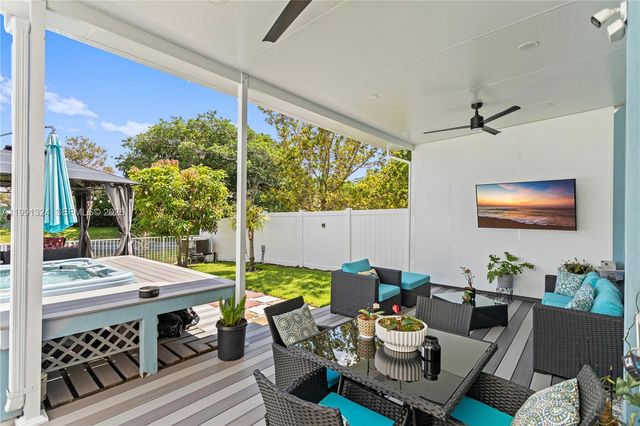 4910 NW 48th Ter, Tamarac, FL 33319