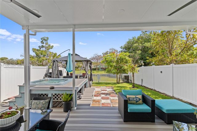 4910 NW 48th Ter, Tamarac, FL 33319