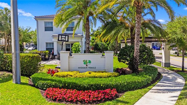 4910 NW 48th Ter, Tamarac, FL 33319