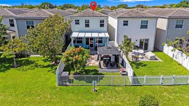 4910 NW 48th Ter, Tamarac, FL 33319