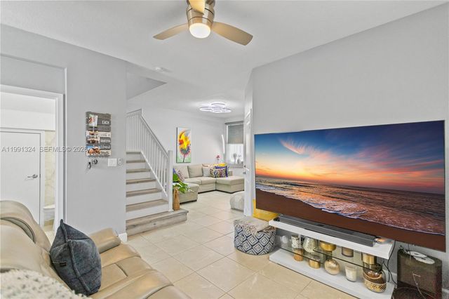 4910 NW 48th Ter, Tamarac, FL 33319