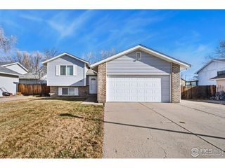 881 Columbine Dr, Windsor, CO 80550