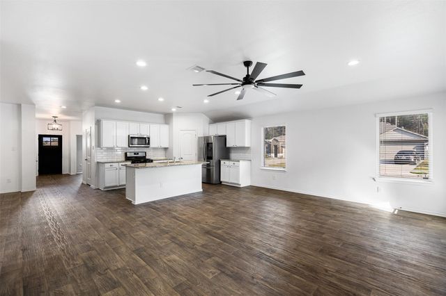 16016 Birch Bay Lane, Conroe, TX 77384