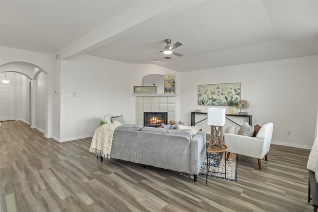 1624 Ambercrest Drive, Lancaster, TX 75146