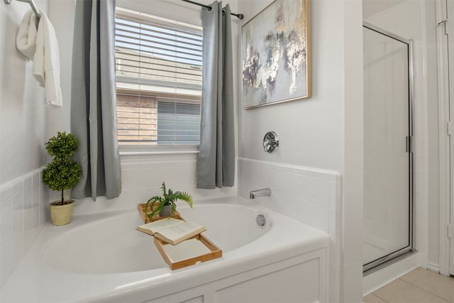 1624 Ambercrest Drive, Lancaster, TX 75146