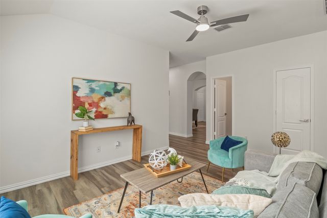 1624 Ambercrest Drive, Lancaster, TX 75146