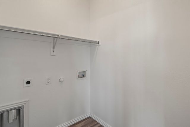 1624 Ambercrest Drive, Lancaster, TX 75146