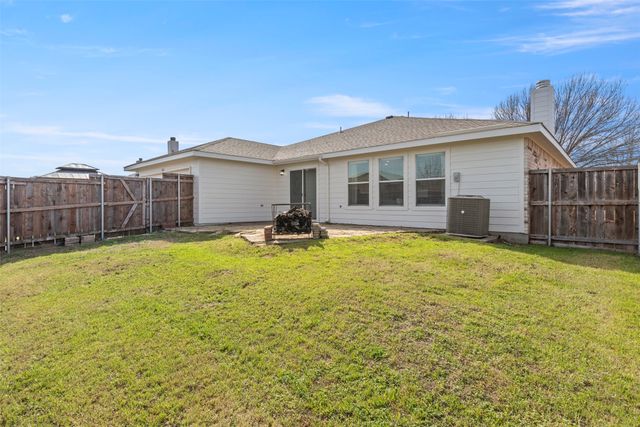 1624 Ambercrest Drive, Lancaster, TX 75146